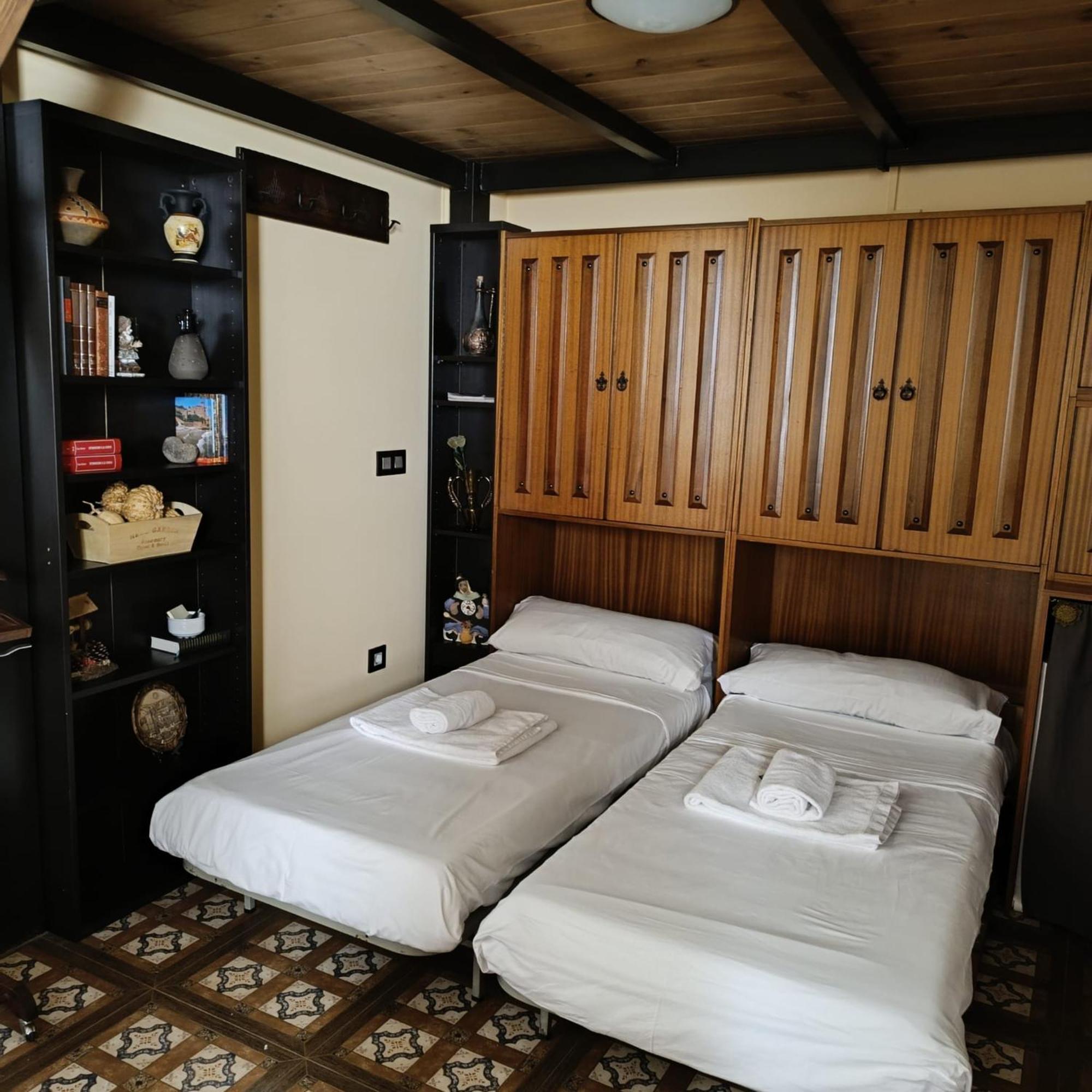 Solana De Luche, Casa Independiente Tipo Loft Con Terraza En Puerta Del Angel Apartment Madrid
