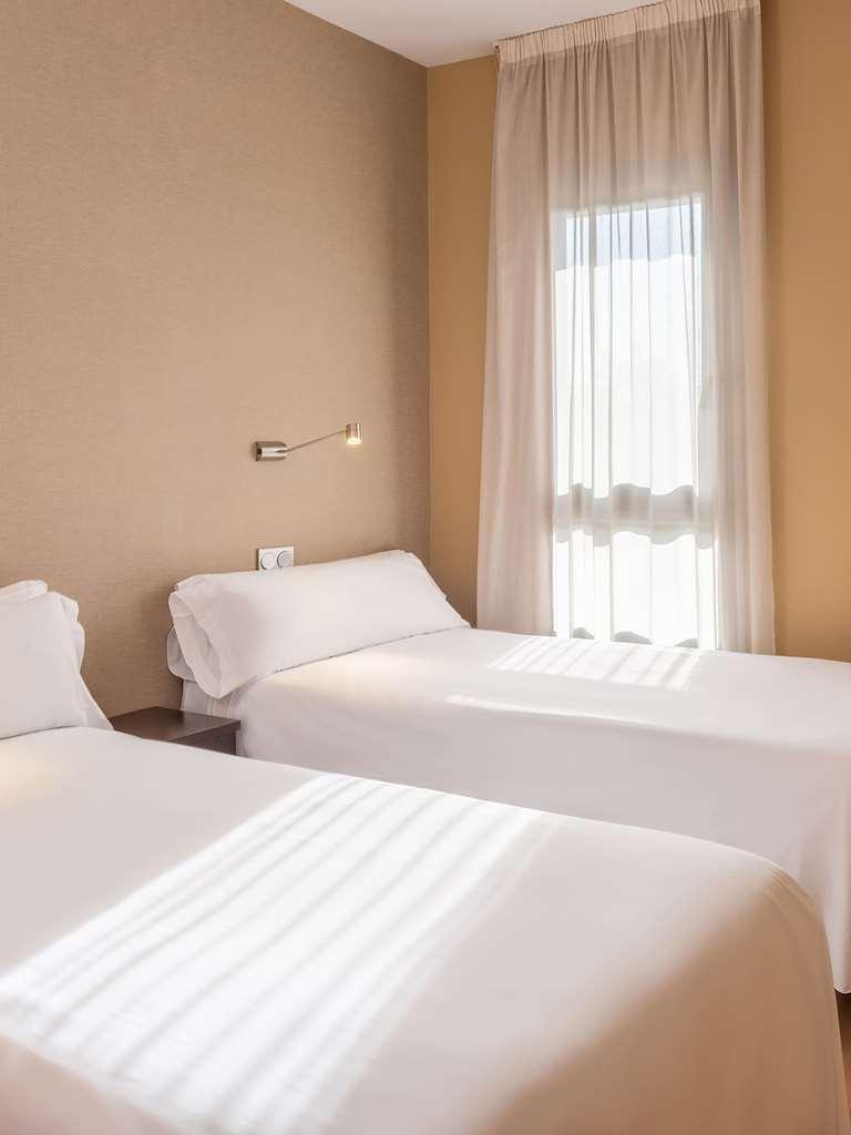 Airport Suites, Affiliated By Meliá
