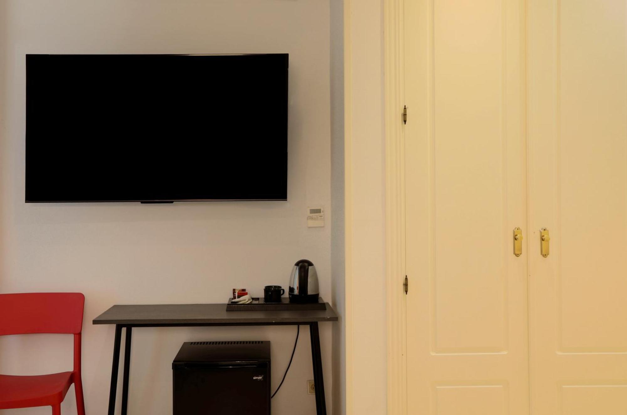 Castilla Ii Puerta Del Sol Guest house 2*