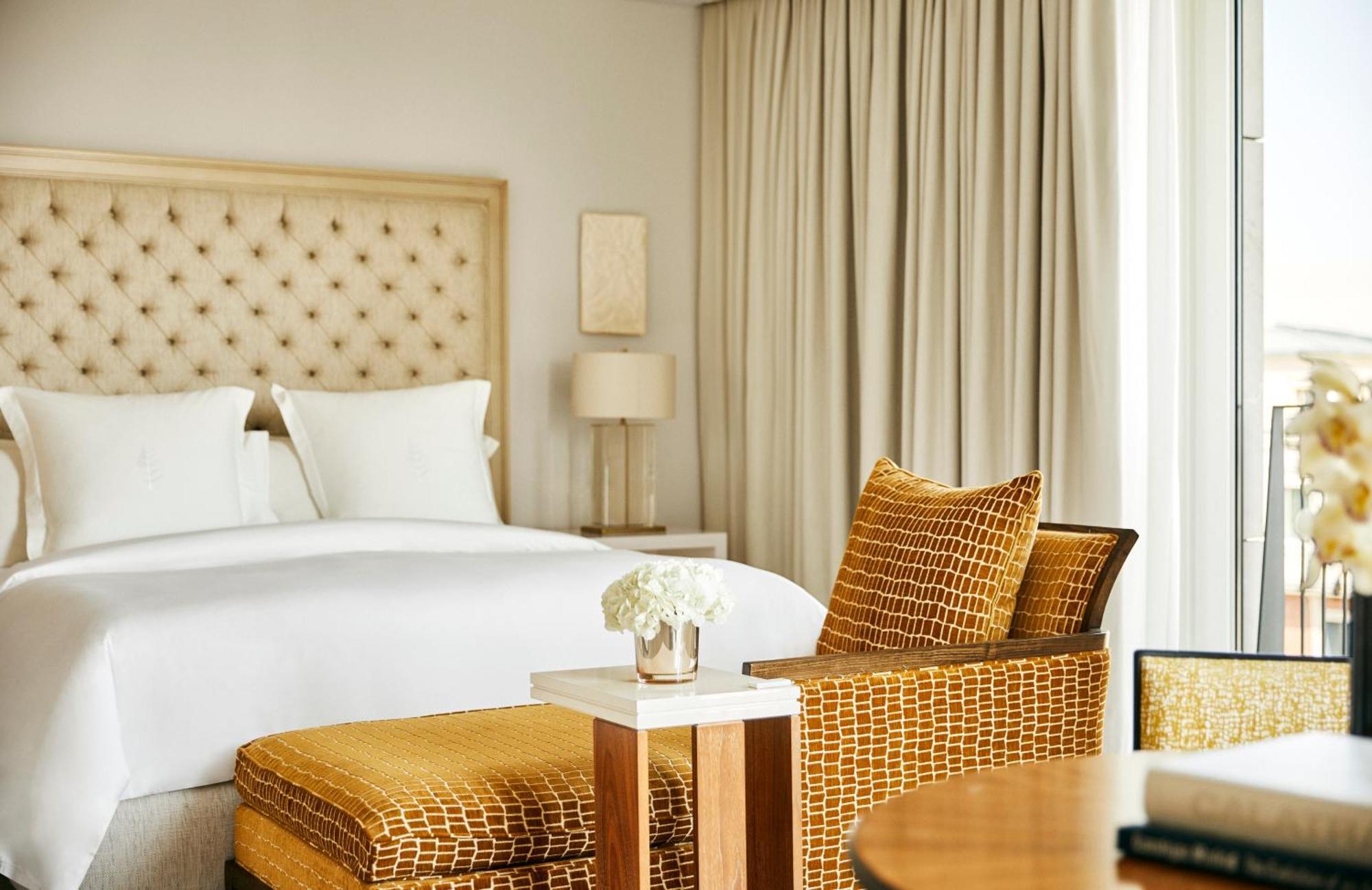 Hotel Four Seasons 5*