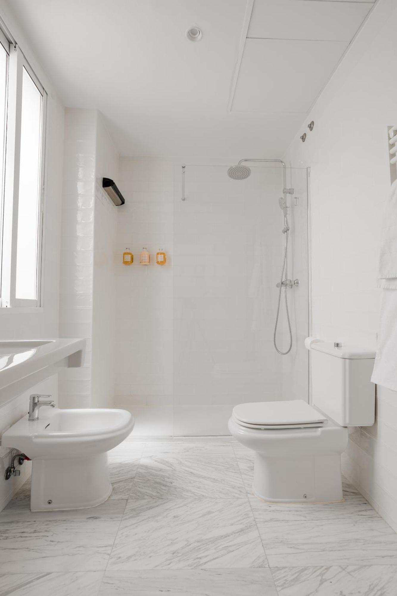 Sonder By Marriott Bonvoy Santa Ana Letras Apartahotel Madrid