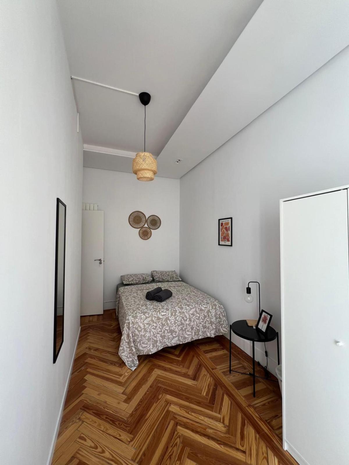 Hostal Private In Magdalena Street Madrid