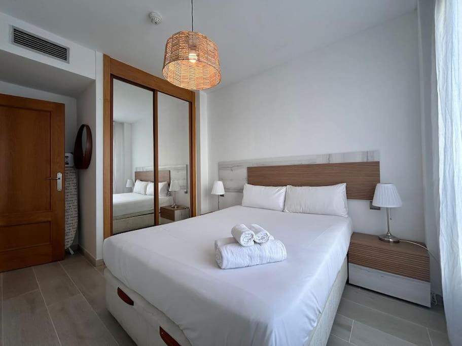 Beautiful With Pool, Padel And Parking - Bb Apartamento Madrid