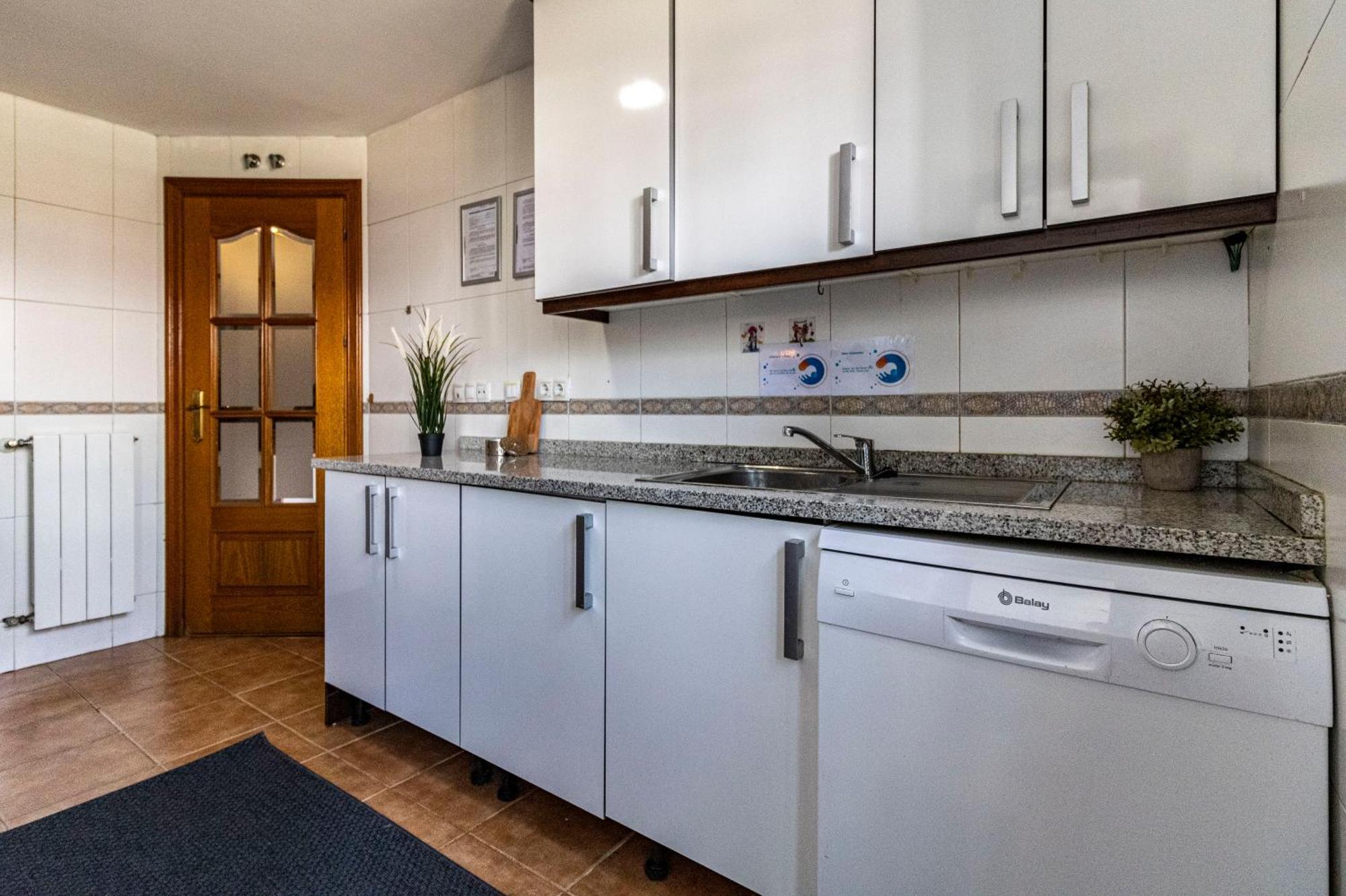 Antonio Lopez Residencial 217 *