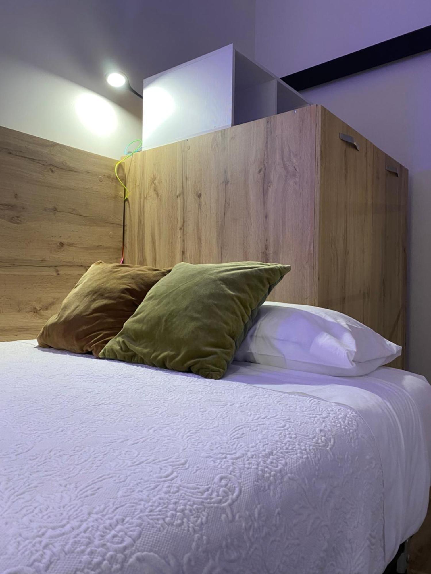 Centrico. Atocha-lavapies. Nuevo. 100% Equipado. Apartamento *