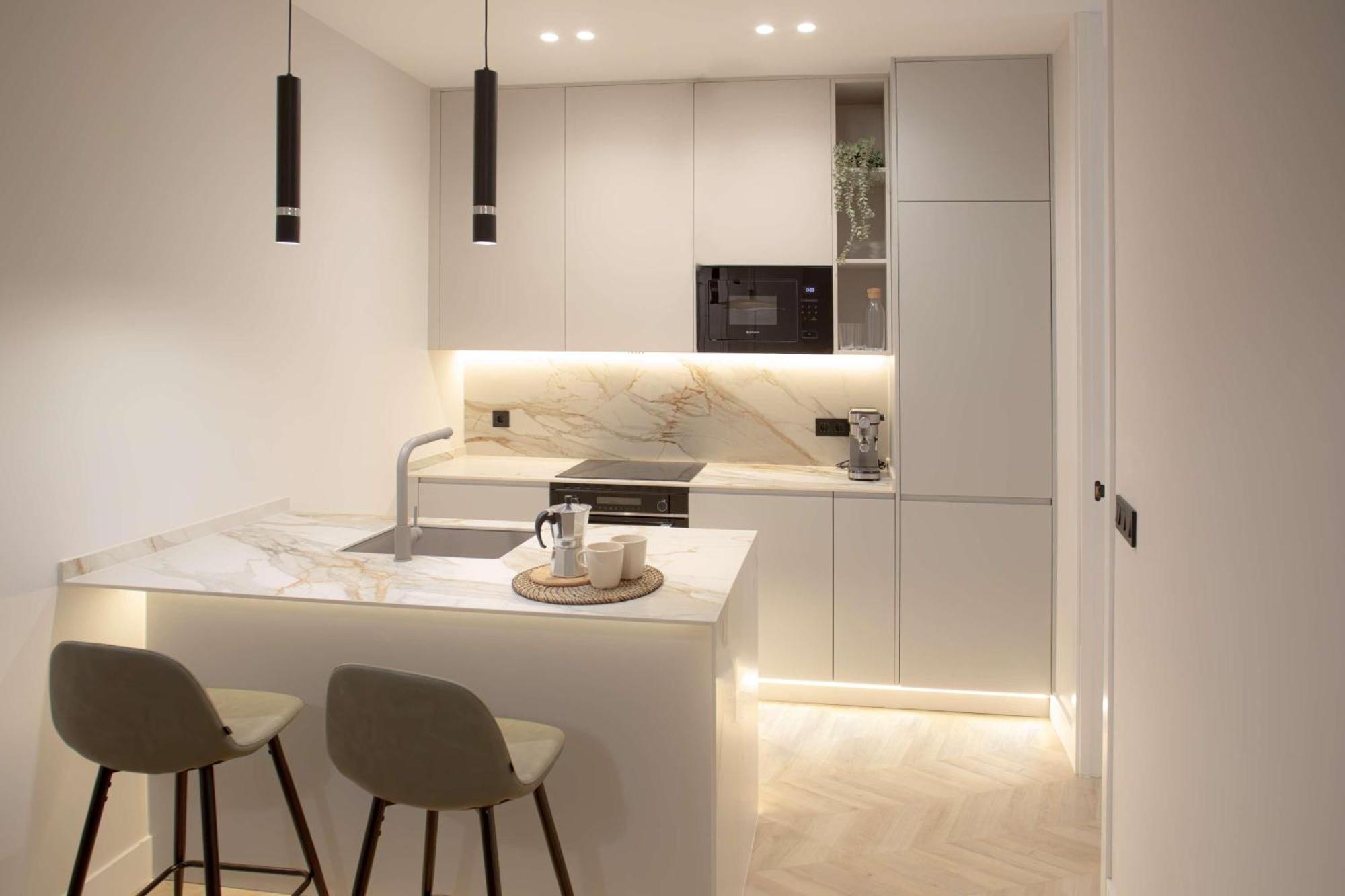 Appartement Plaza Espana Vii Calle Isabel La Catolica 2br 2bh