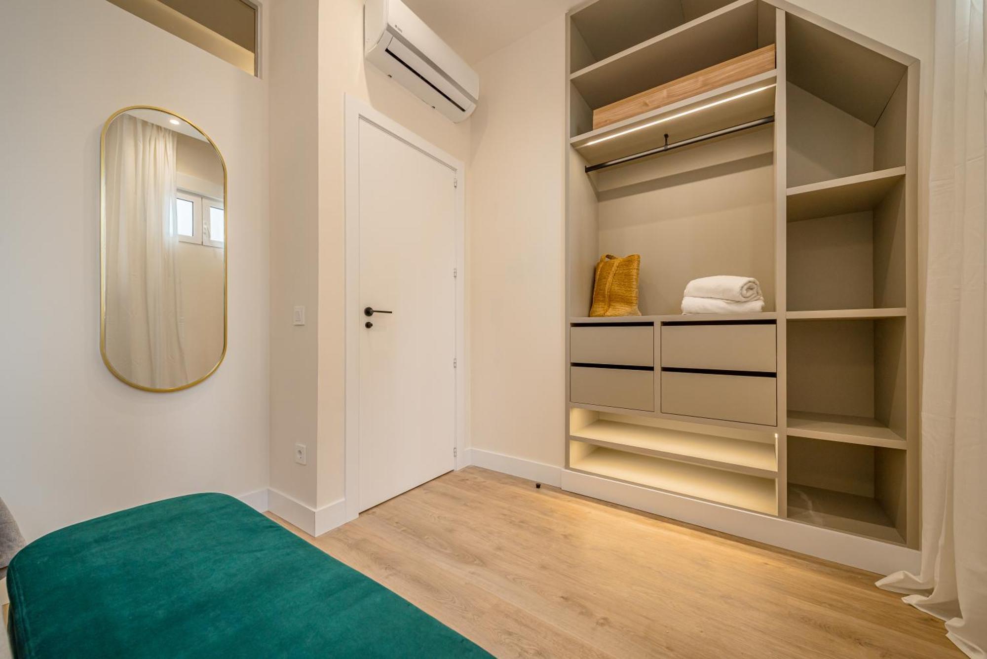 Centro Xx Calle Lope De Vega 1br 1bh * Madrid