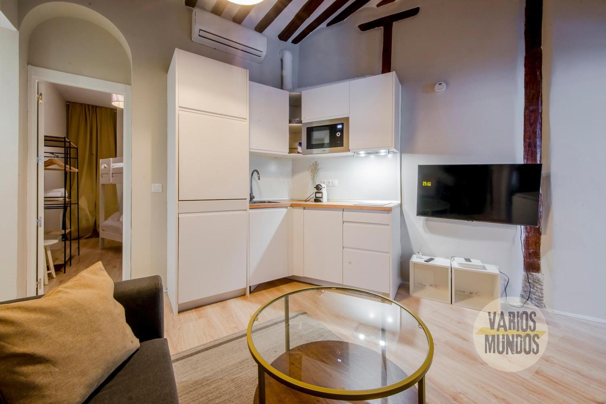 Apartment Centrico 7pax En Anton Martin-centro E2