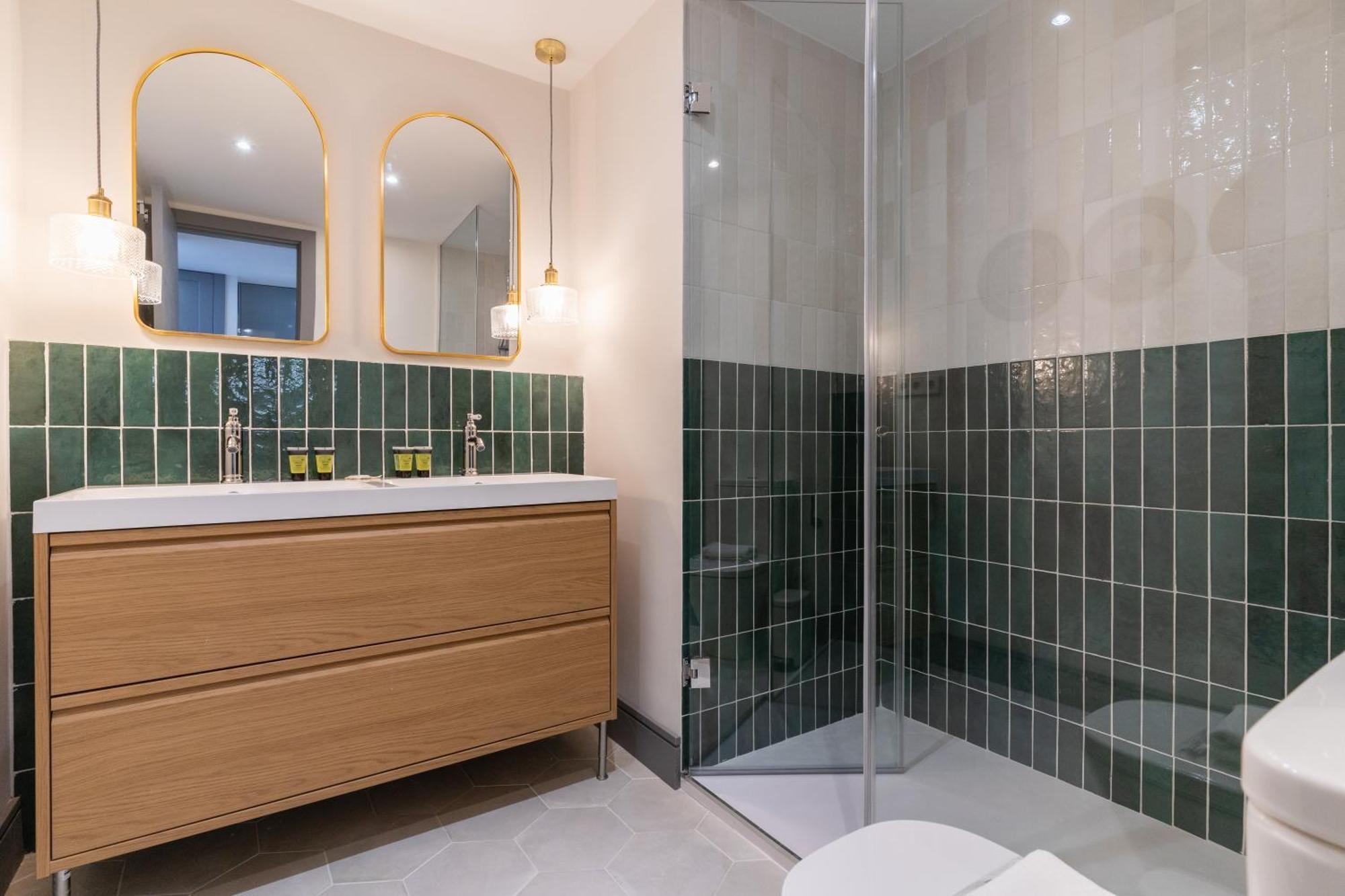Modern And Bright-2bedrooms 1bathroom-colon Madrid