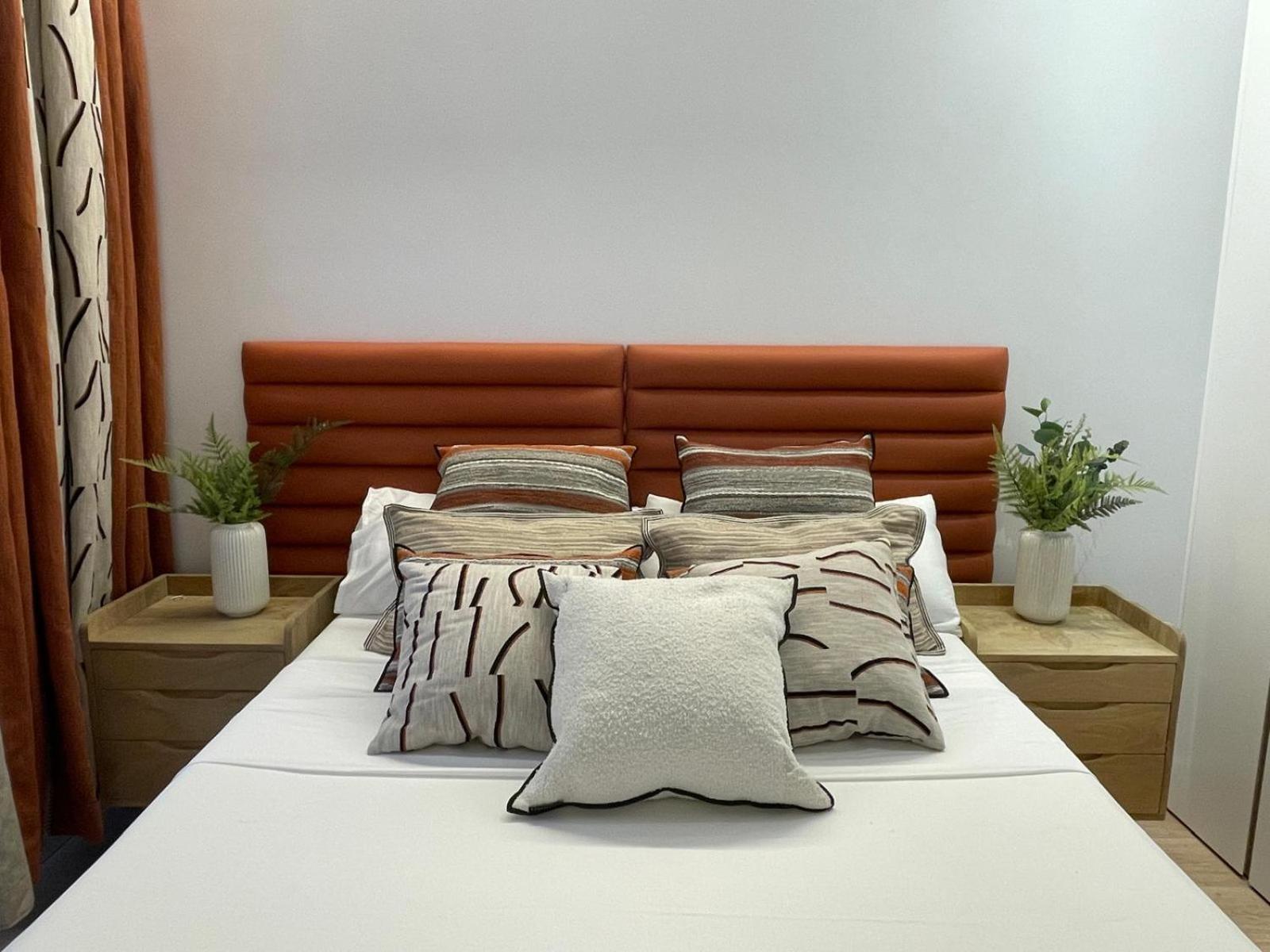 Pio Xii Apartment Madrid