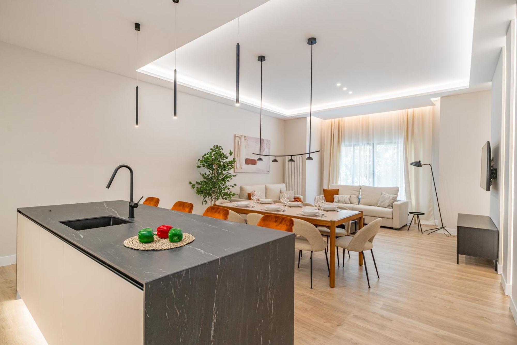 Apartment Centro Xxi Calle Principe 3br 3bh