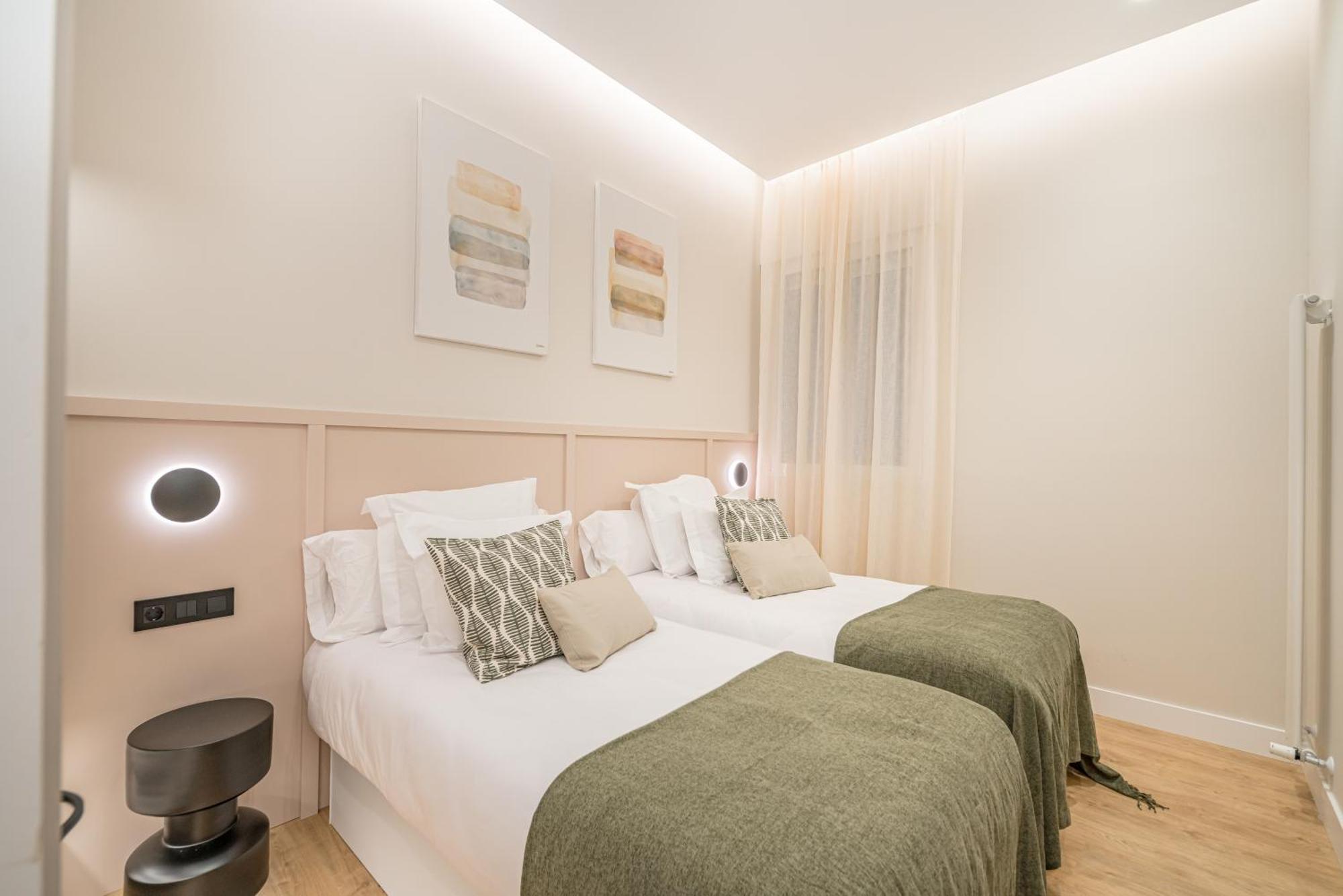 Apartment Centro Xxi Calle Principe 3br 3bh Madrid