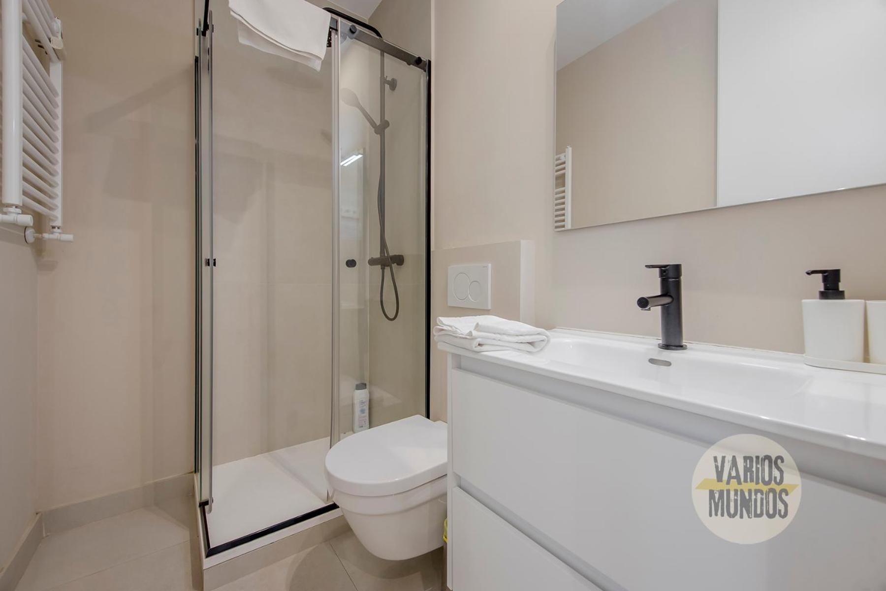 Agradable Piso De 3hab En El Rastro-centro De Apartamento *