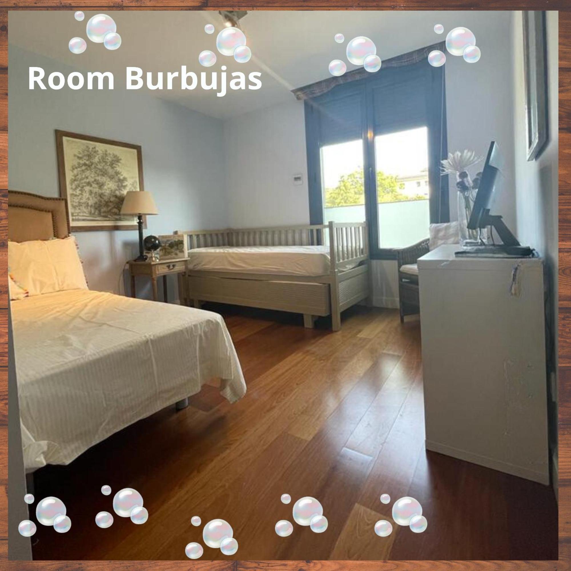 Homestay Space In The With Poll Near Golf In *