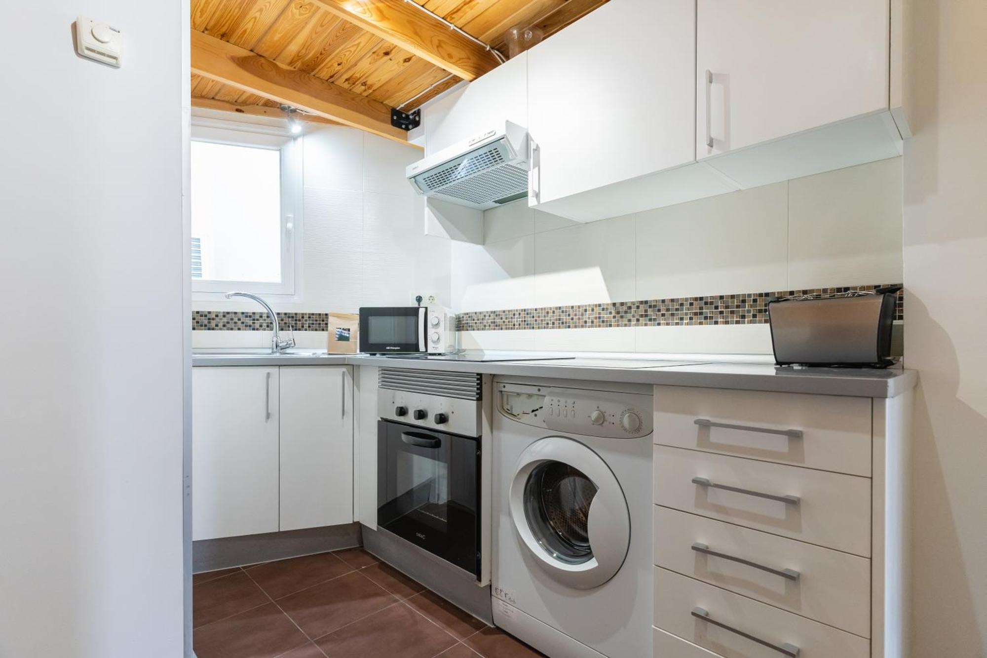 2 Bedrooms 1,5bathrooms Furnished - Sol - Bright & Functional - Mintystay Appartement Madrid
