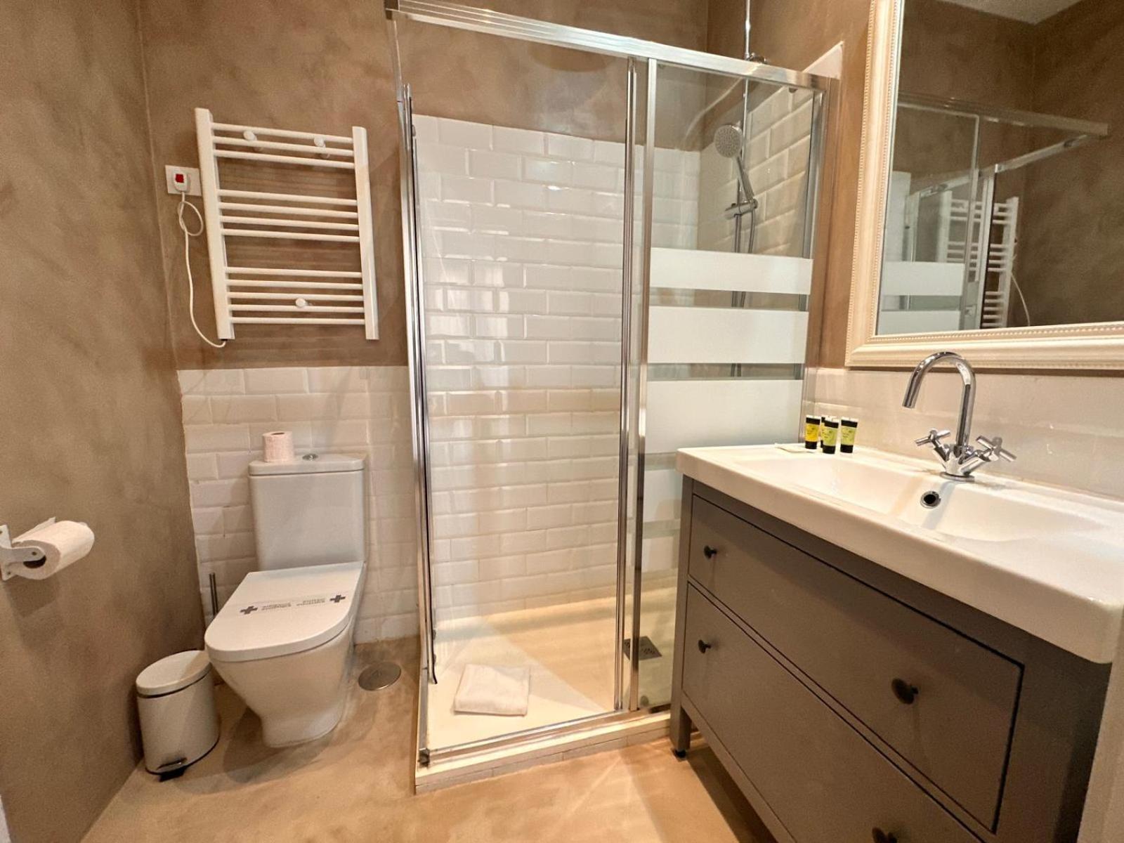 Amazing 3bd 3bth With 9 Balconies By Madrid4you Madri