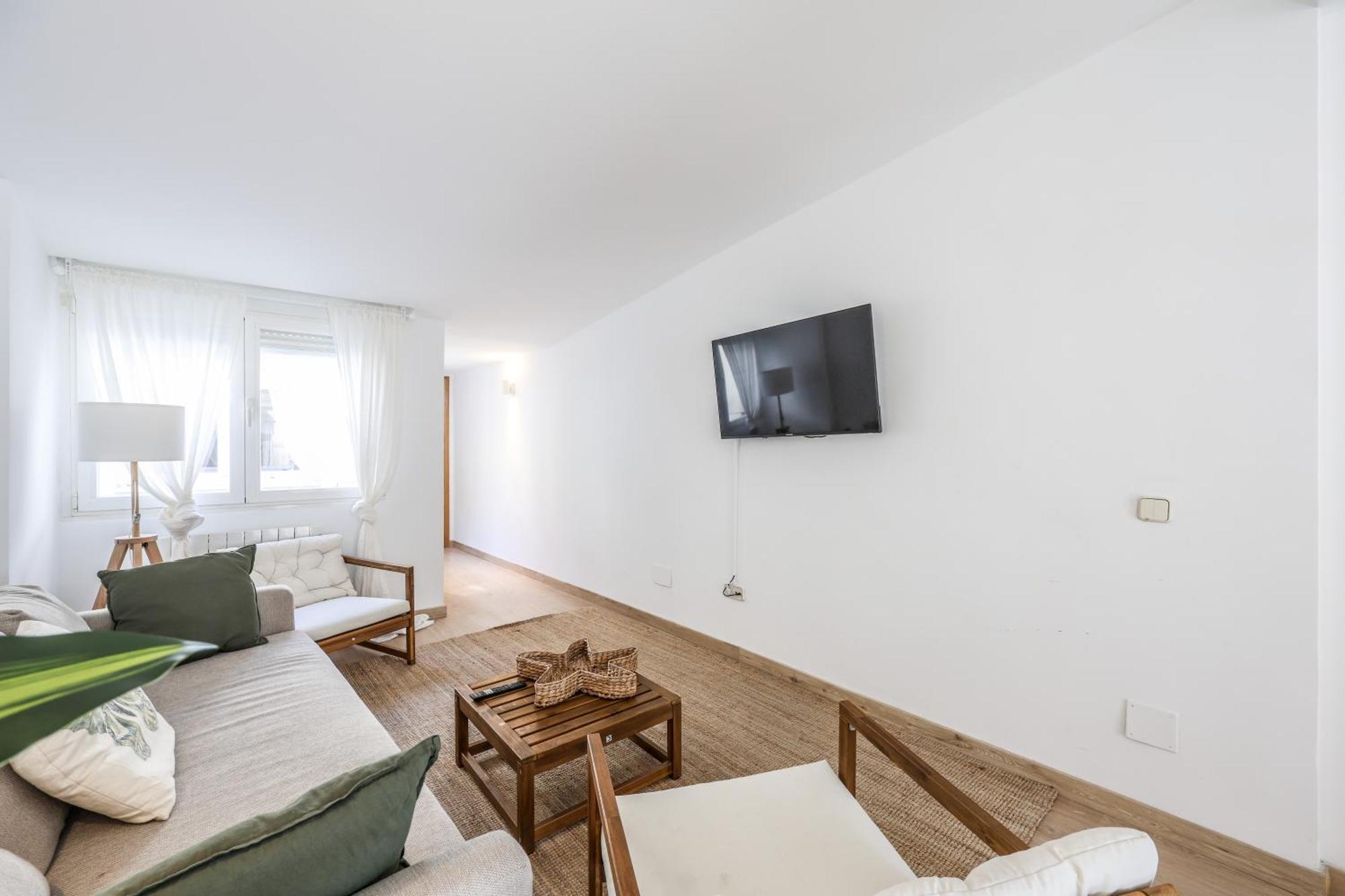 Gran Via Apartment *