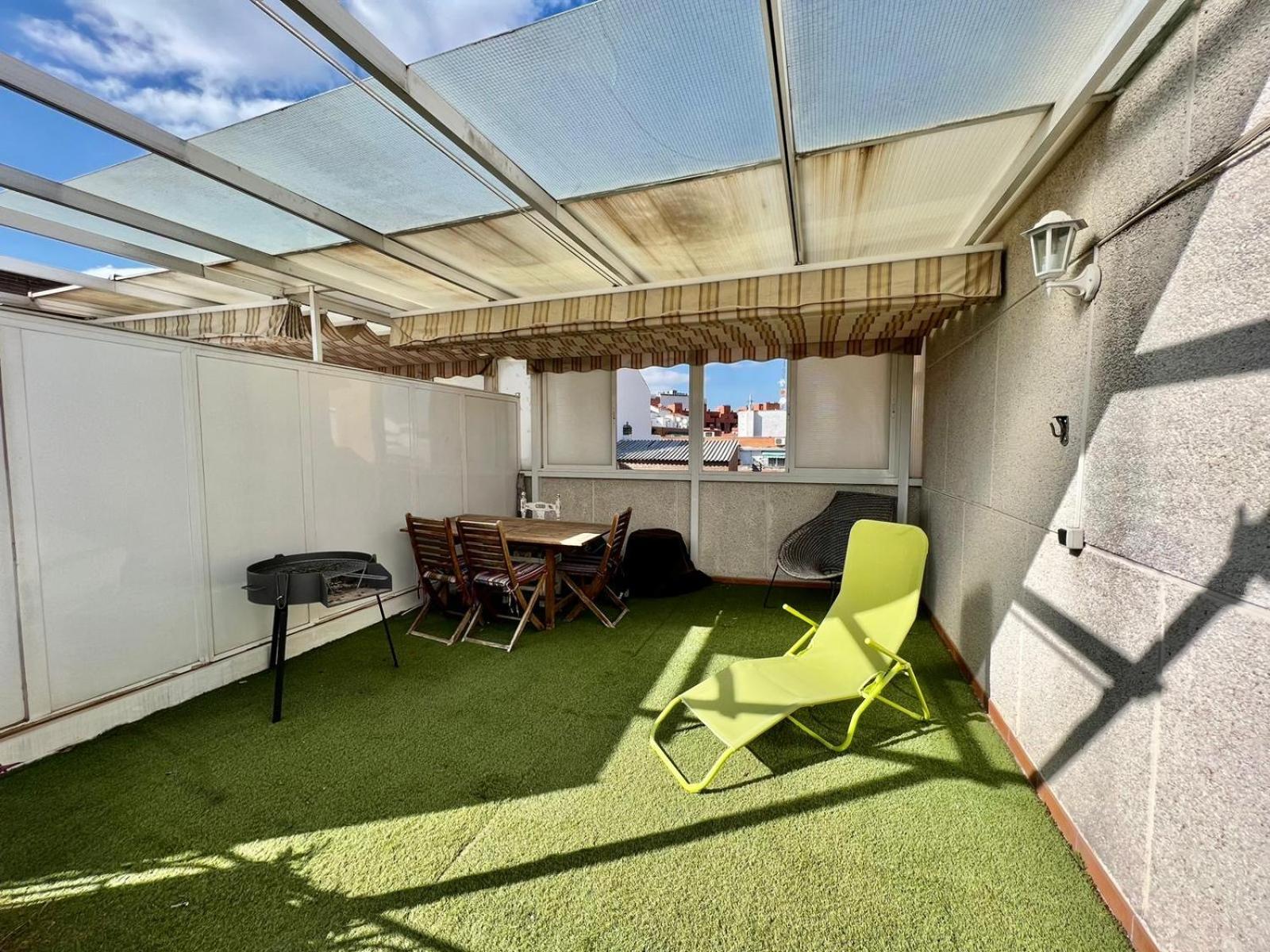 Terraza Centrica, Dos *