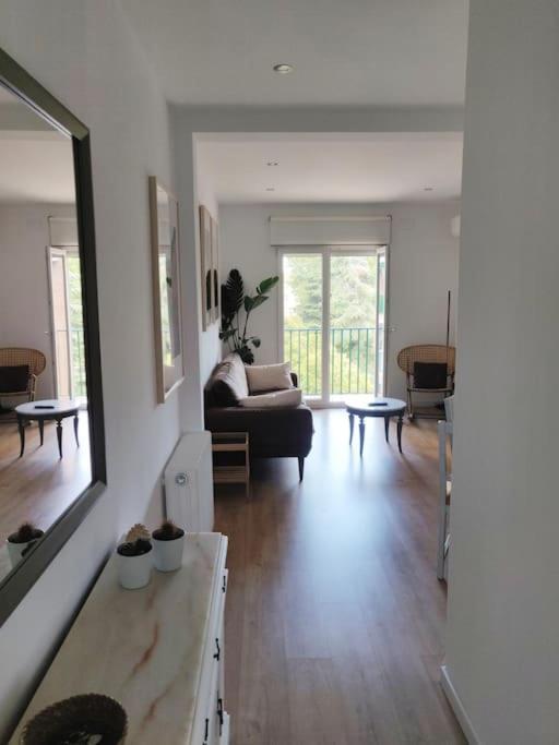 Moderno Con Oficina Y Balcon Apartment Madrid
