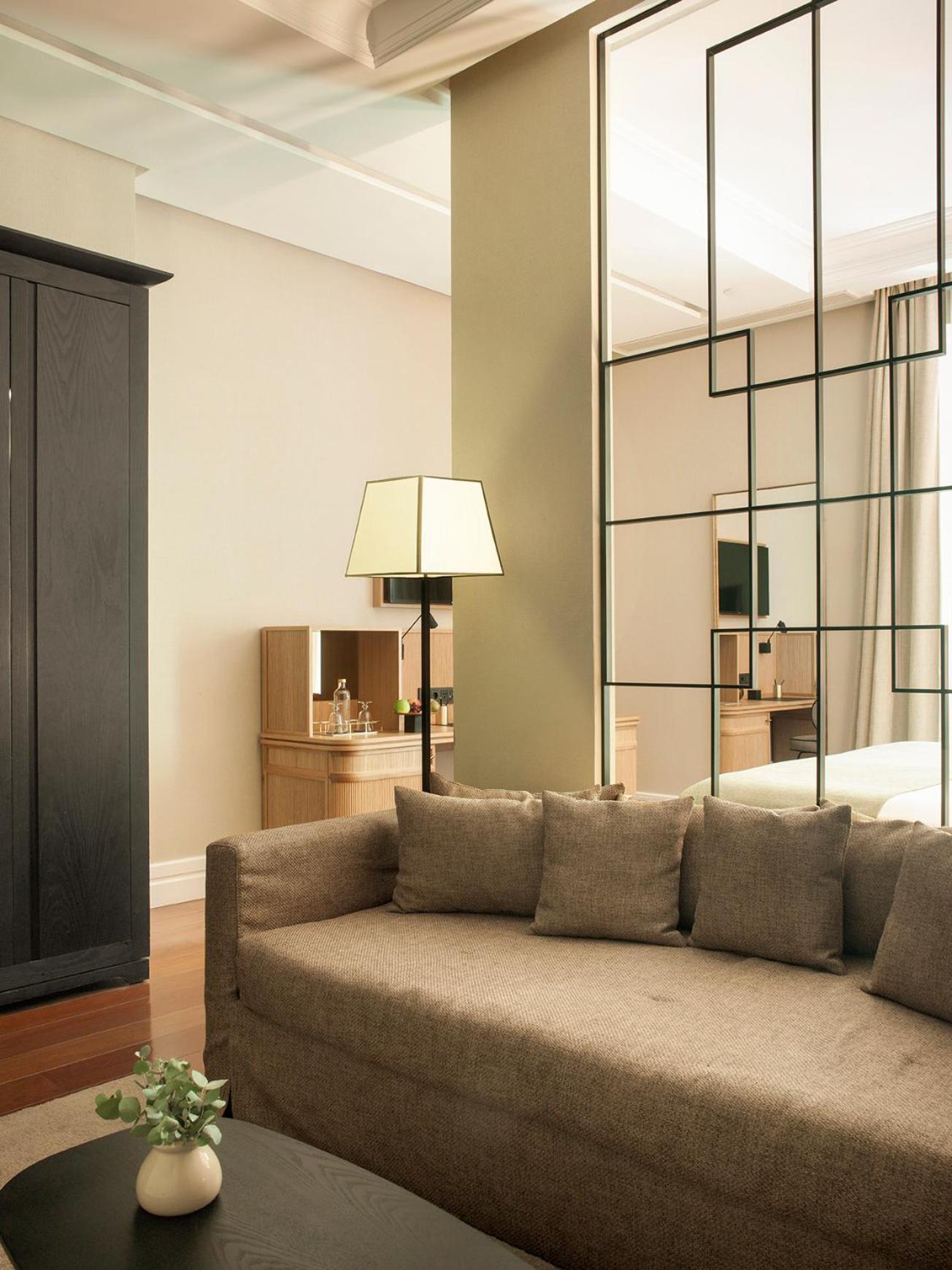 Unico Madrid, Small Luxury