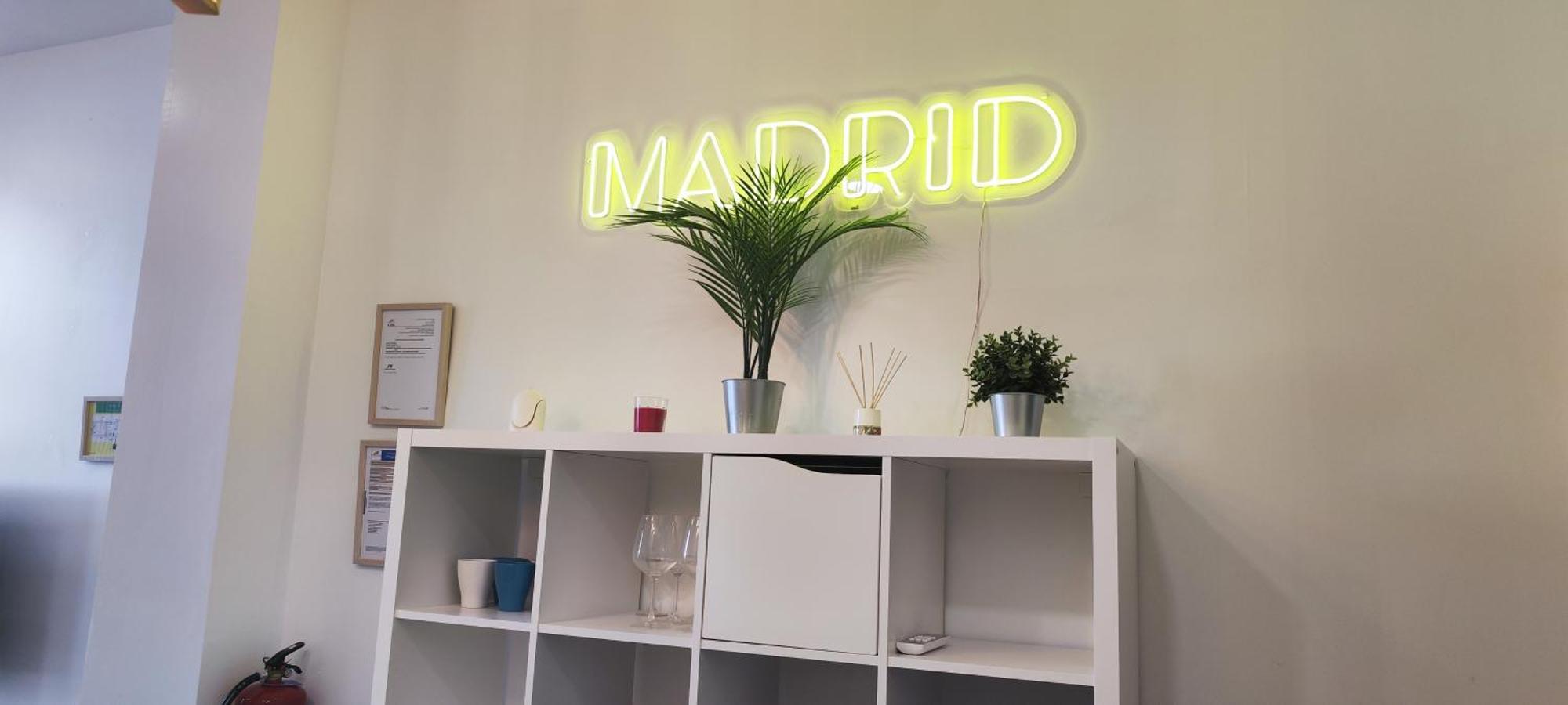 Apartment Entero Junto A Cuatro Caminos Con Licencia Del Ayto De