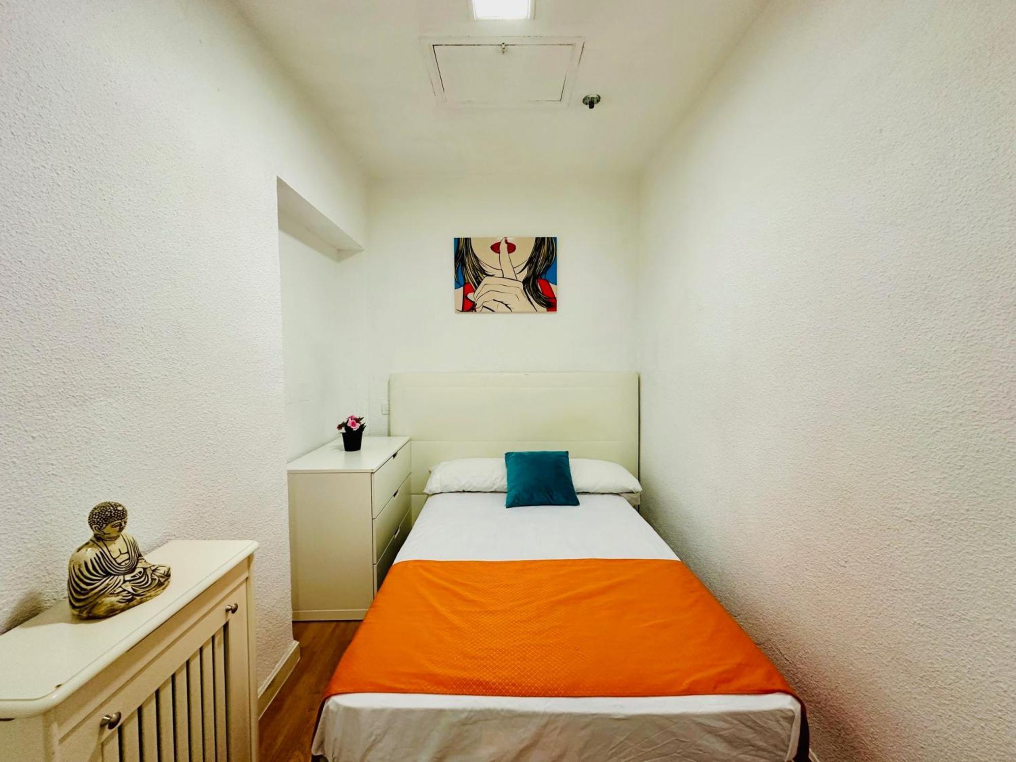 Punta Me In The Best Location Of Apartment Madrid