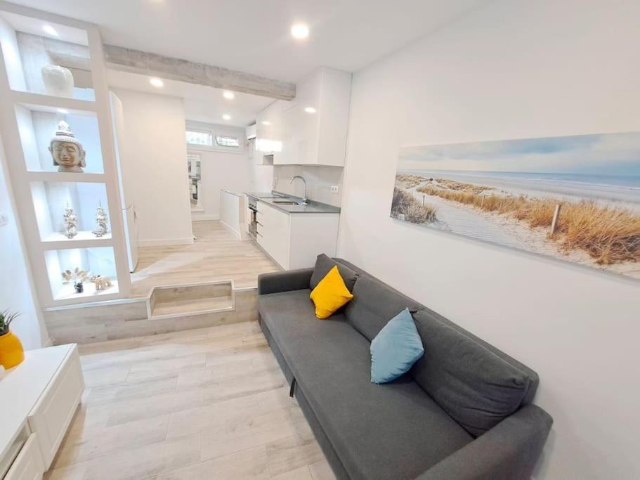 Modern In Apartment Madrid