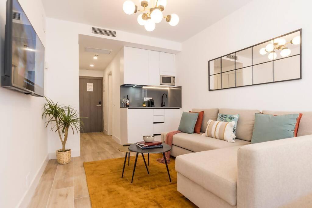 New In The Heart Of Apartment *