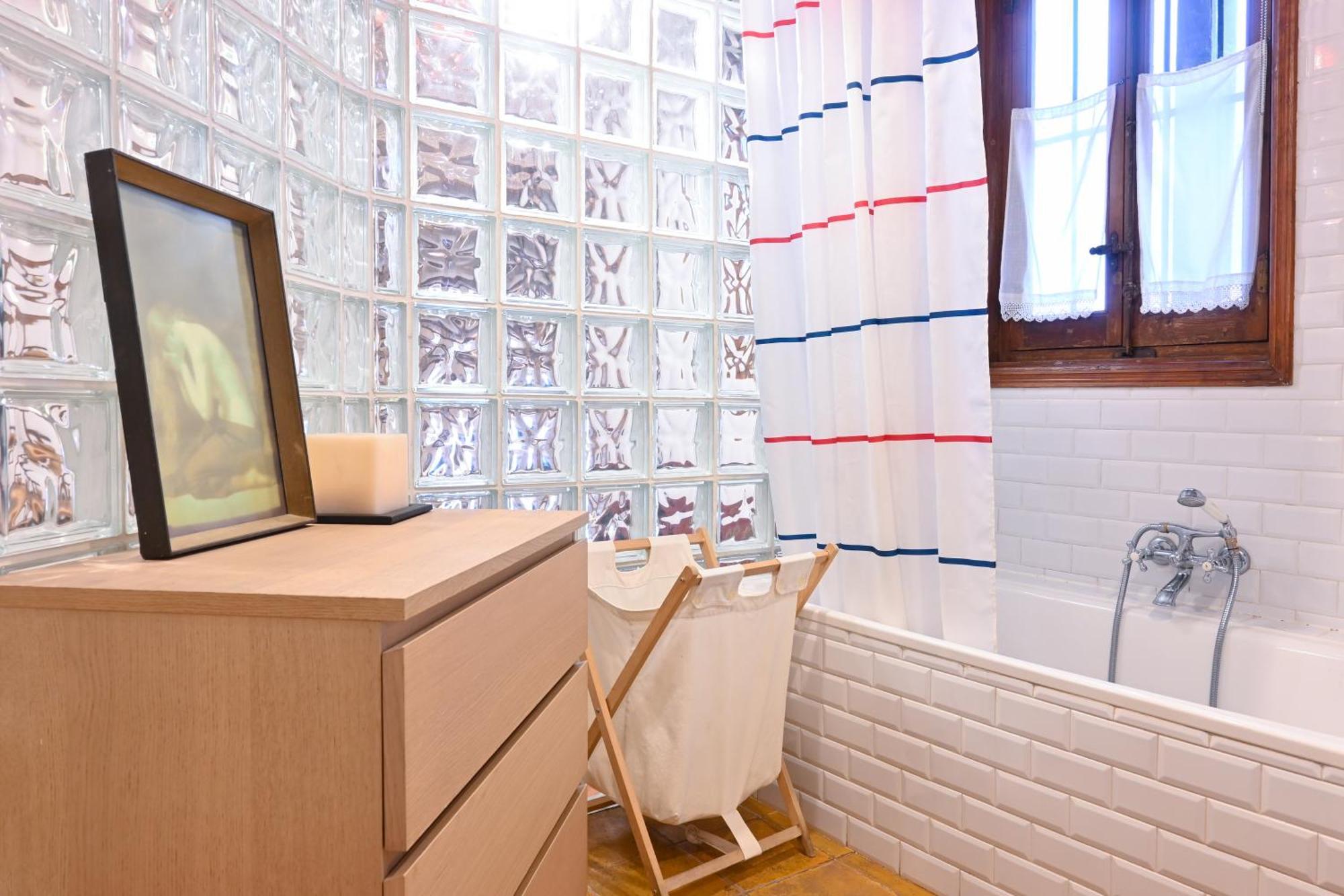 Apartamento For Magnifica Vivienda Temporal Con Balcones A Pocos Minutos Del Centro De Ama23 *