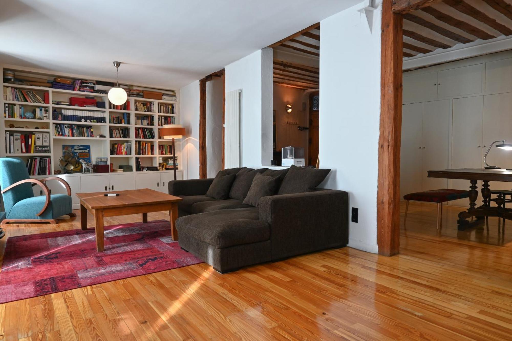 Apartamento For Magnifica Vivienda Temporal Con Balcones A Pocos Minutos Del Centro De Ama23
