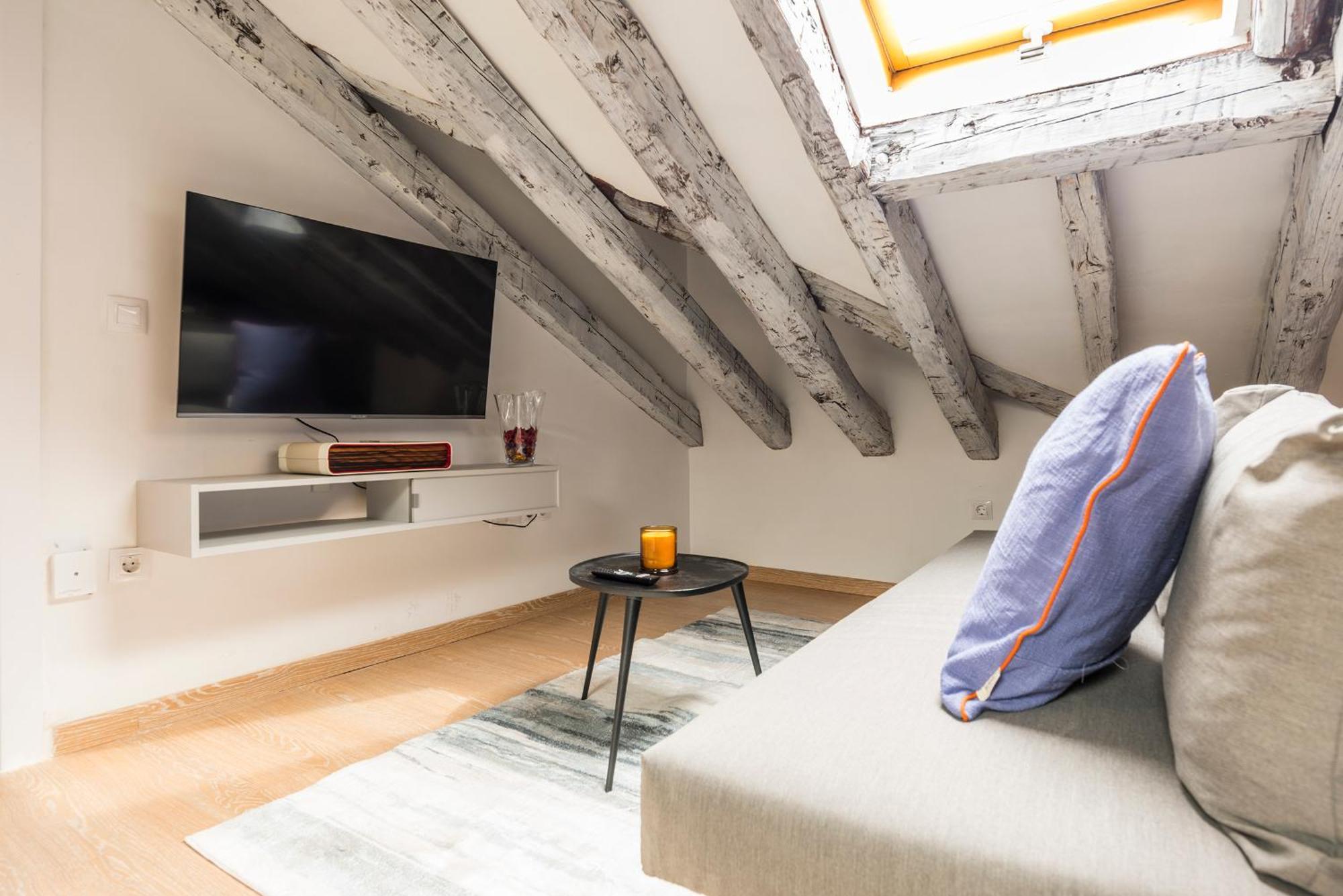 Estudio Nuevo - Gran Via Appartement