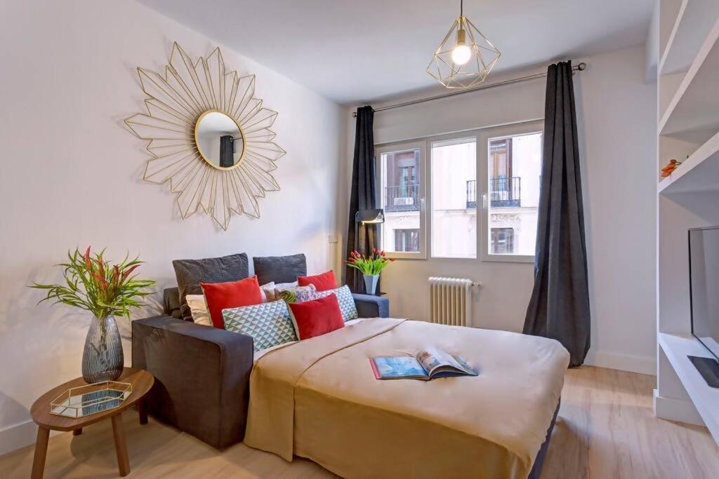 2 Steps To Gran Viapuerta Del Sol Plaza Mayorv10 Appartement Madrid