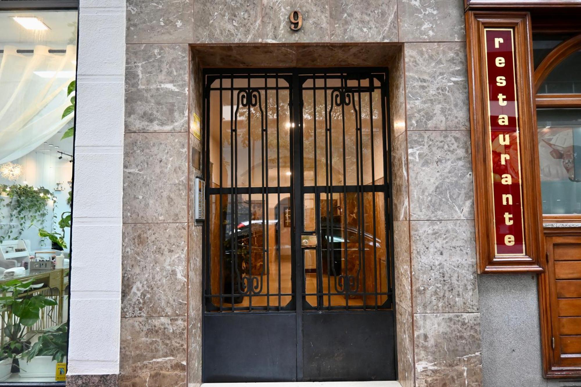 For Amplio Y Lujoso Temporal En El Barrio De Salamanca Gdp9 Appartement Madrid