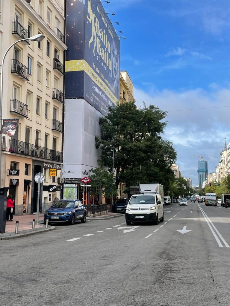 Appartement For Amplio Y Lujoso Temporal En El Barrio De Salamanca Gdp9 *