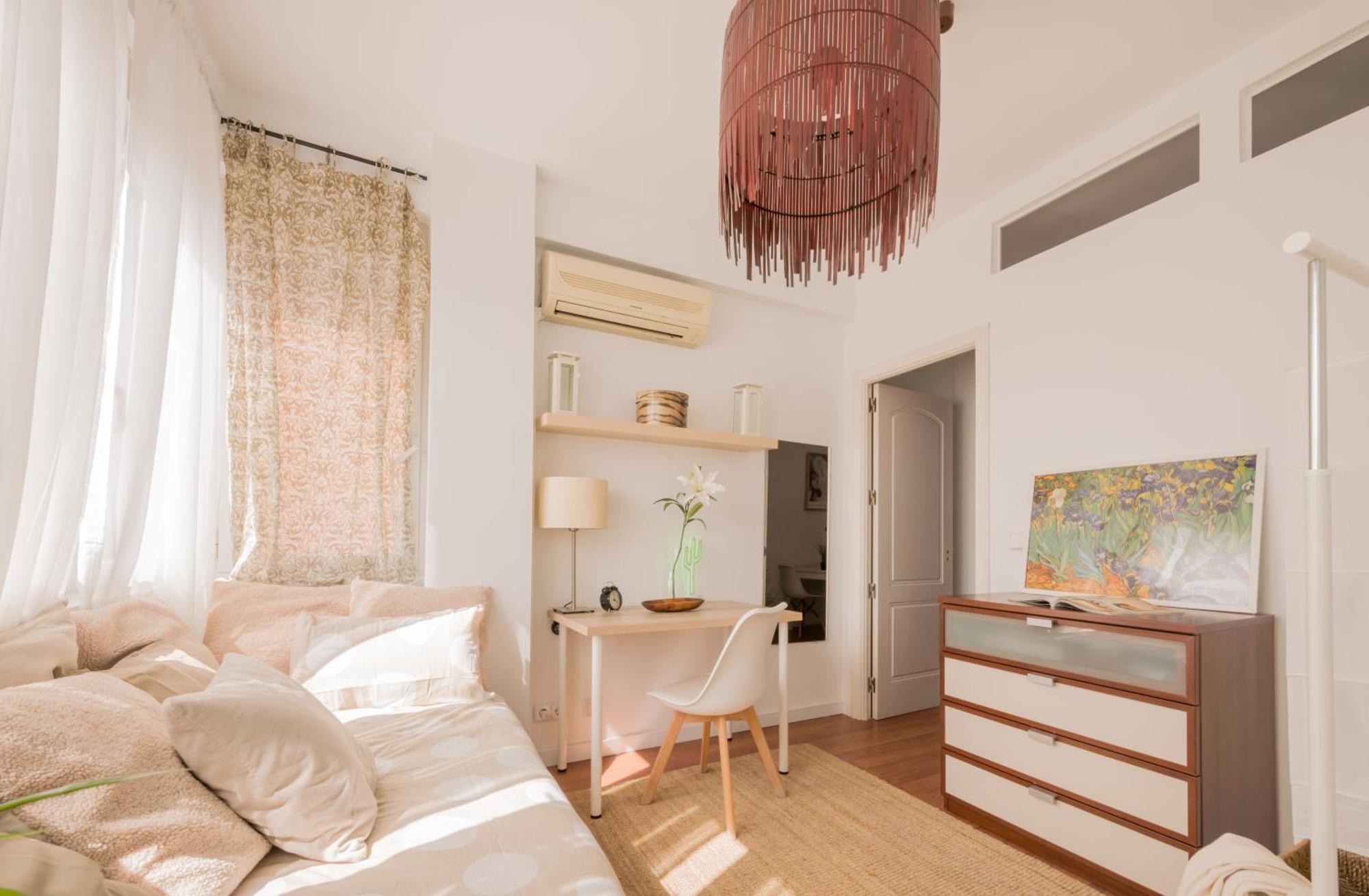 Sunny And Cozy With Ensuite Bathroom Madrid