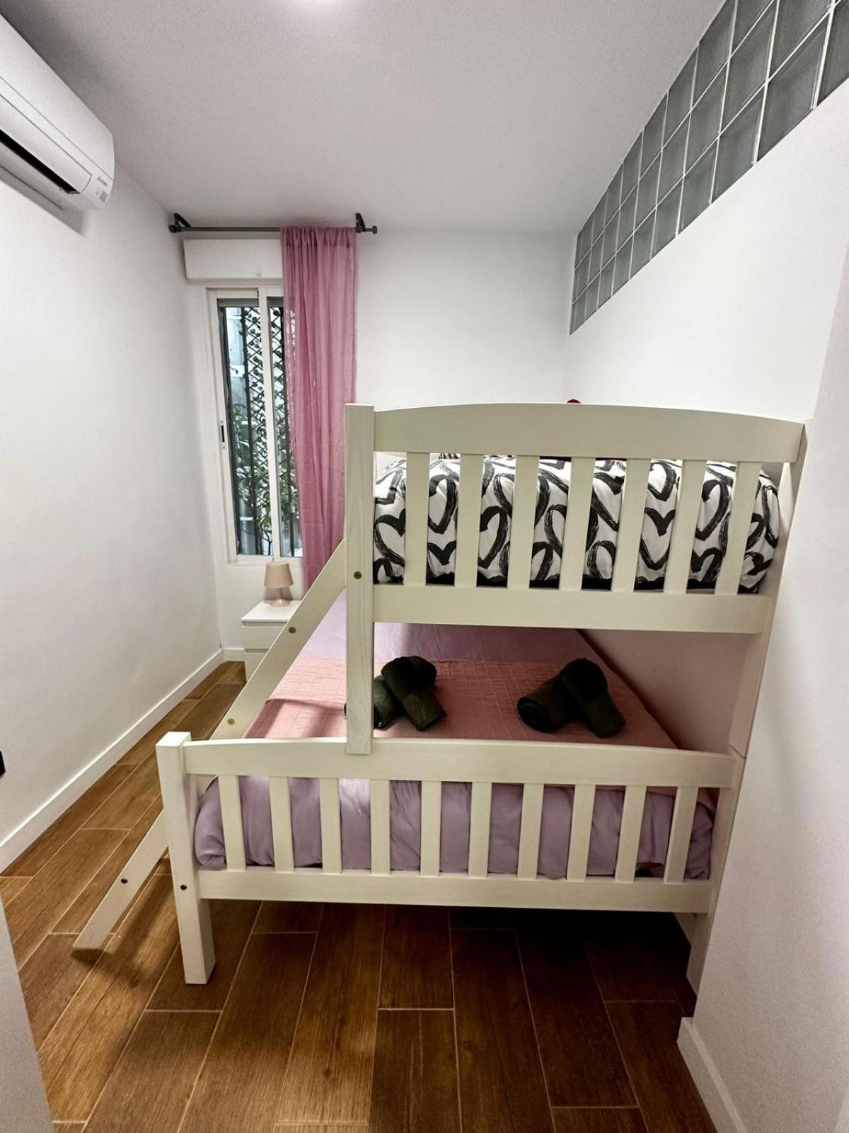 Love Fuencarral Apartment Madrid
