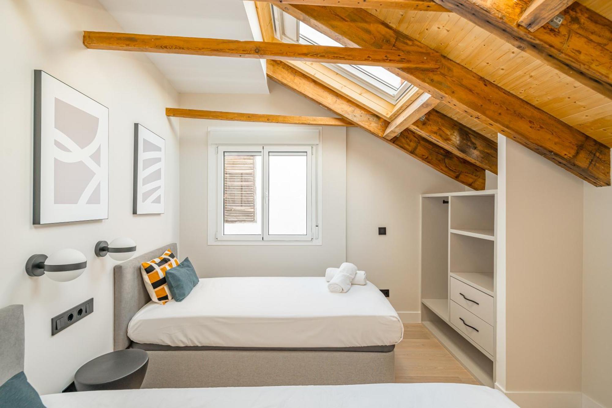 Appartamento Gran Via Xv Calle De Conchas 4br 4bh *