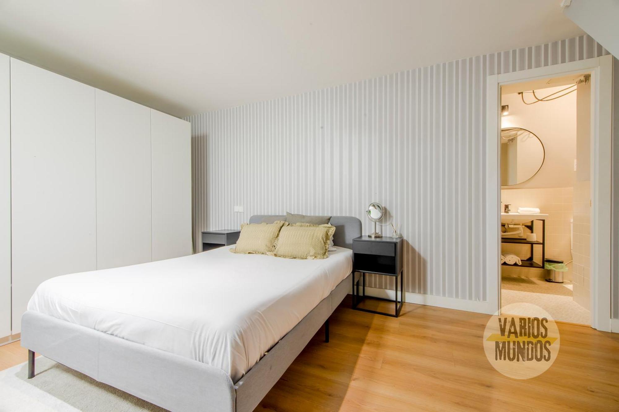 Modern & Cool Interior Design A 20 Metros Del Retiro E1 Madrid