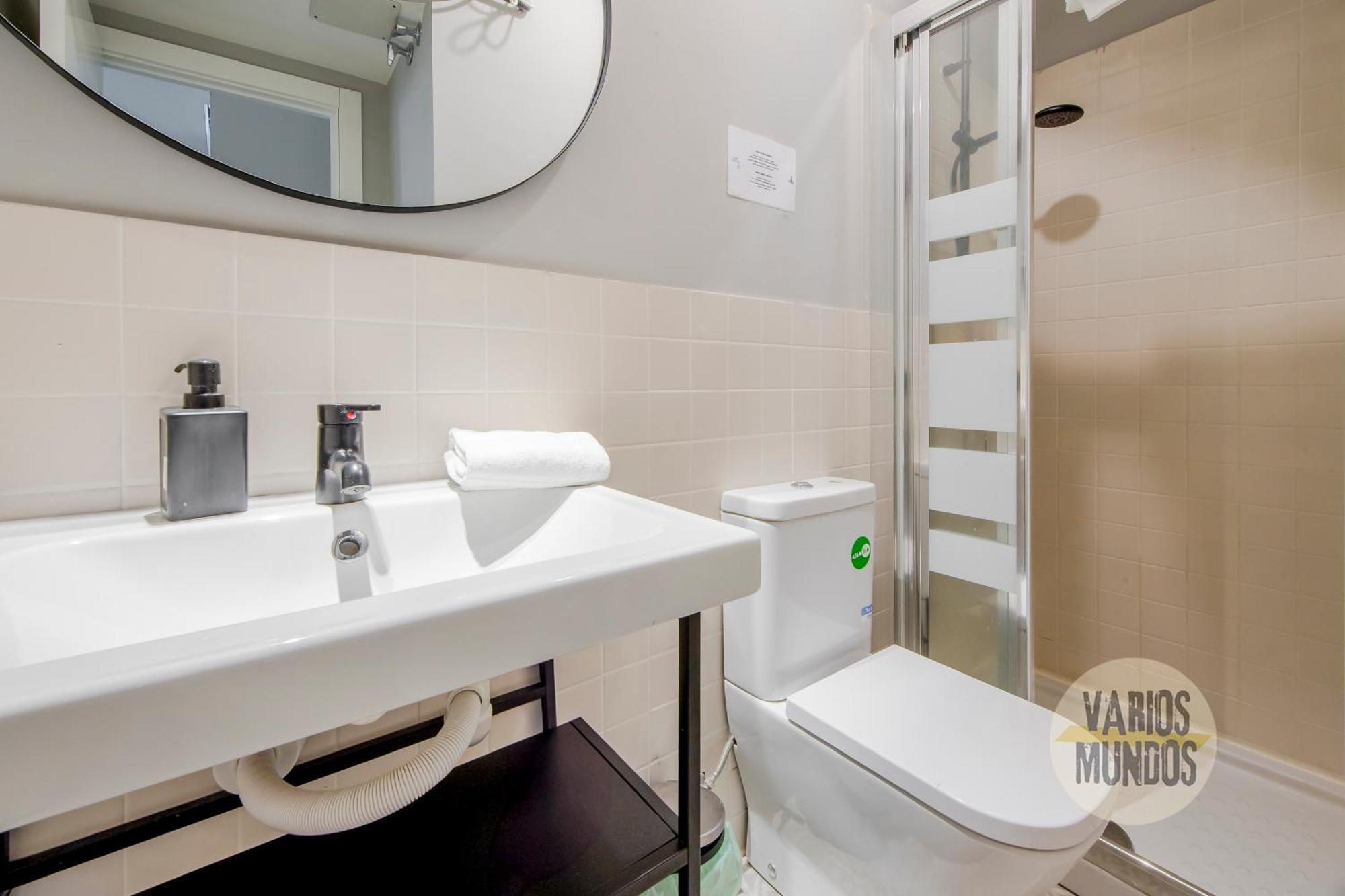 Modern & Cool Interior Design A 20 Metros Del Retiro E1 Apartment *