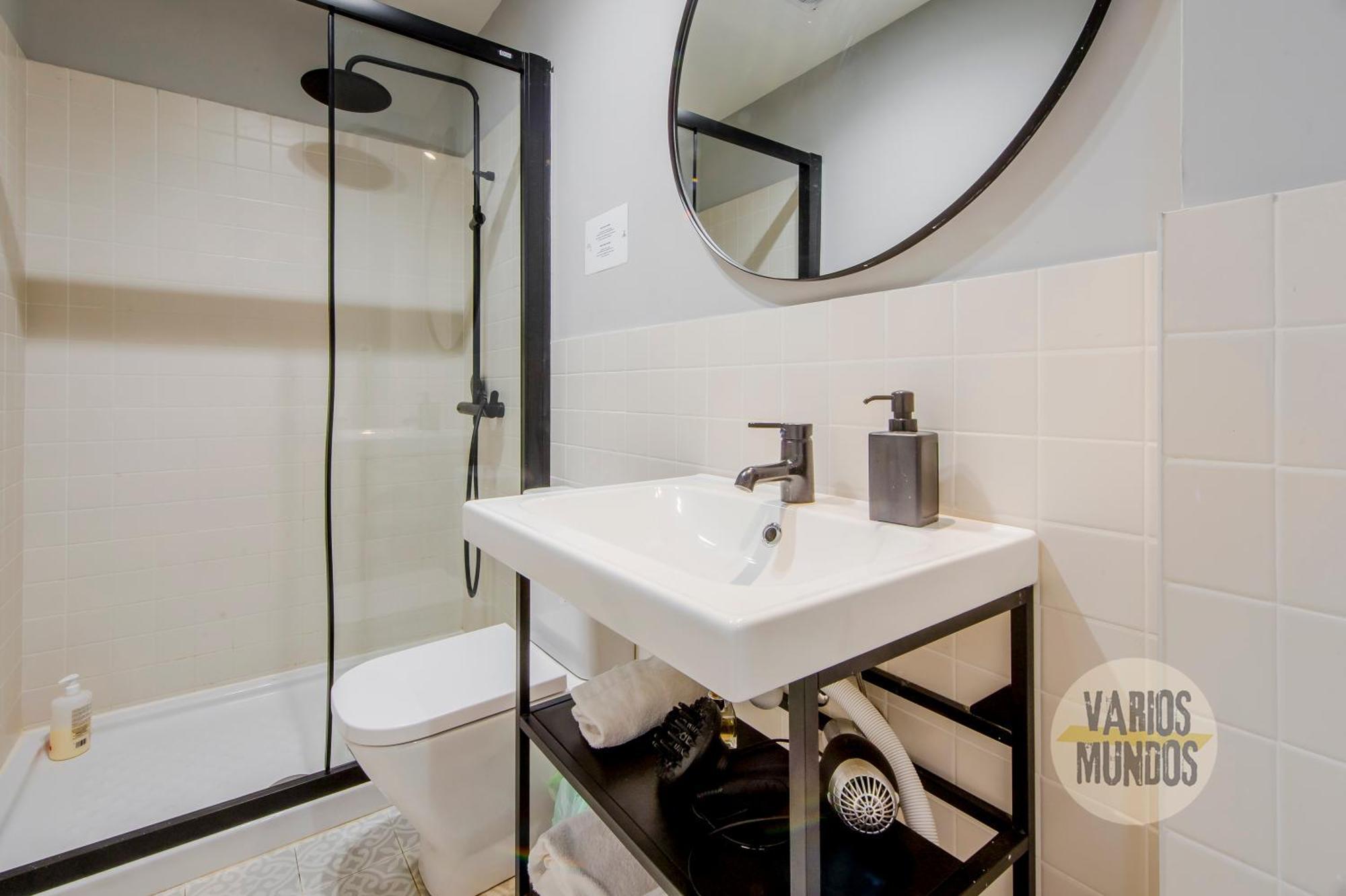 Modern & Cool Interior Design A 20 Metros Del Retiro E1 Madrid