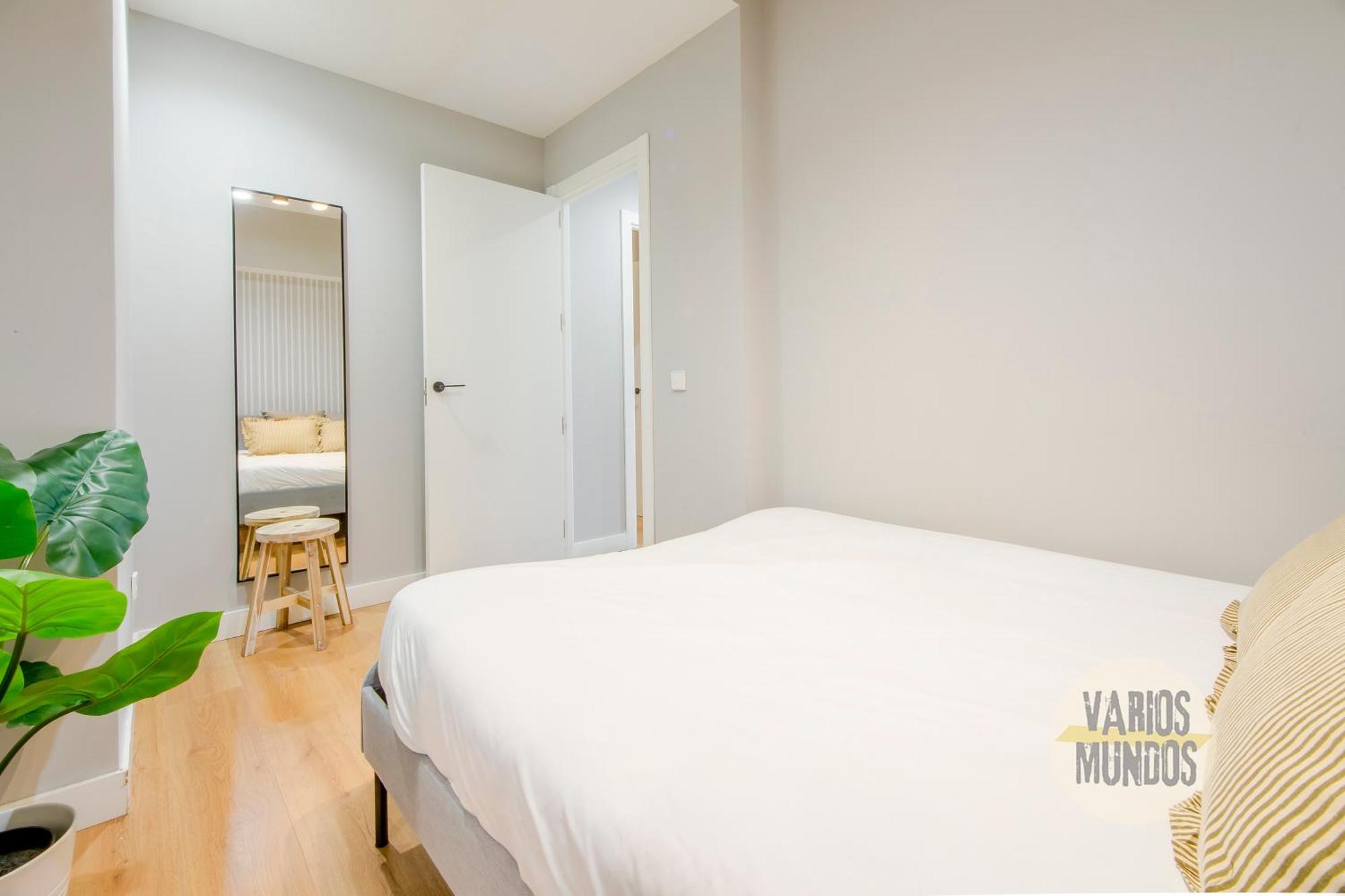 Modern & Cool Interior Design A 20 Metros Del Retiro E1 Apartment