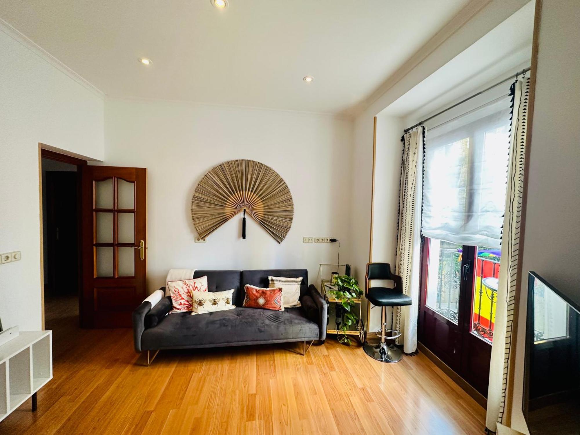 Privada Con Balcones, Centro Madrid, Malasana Homestay