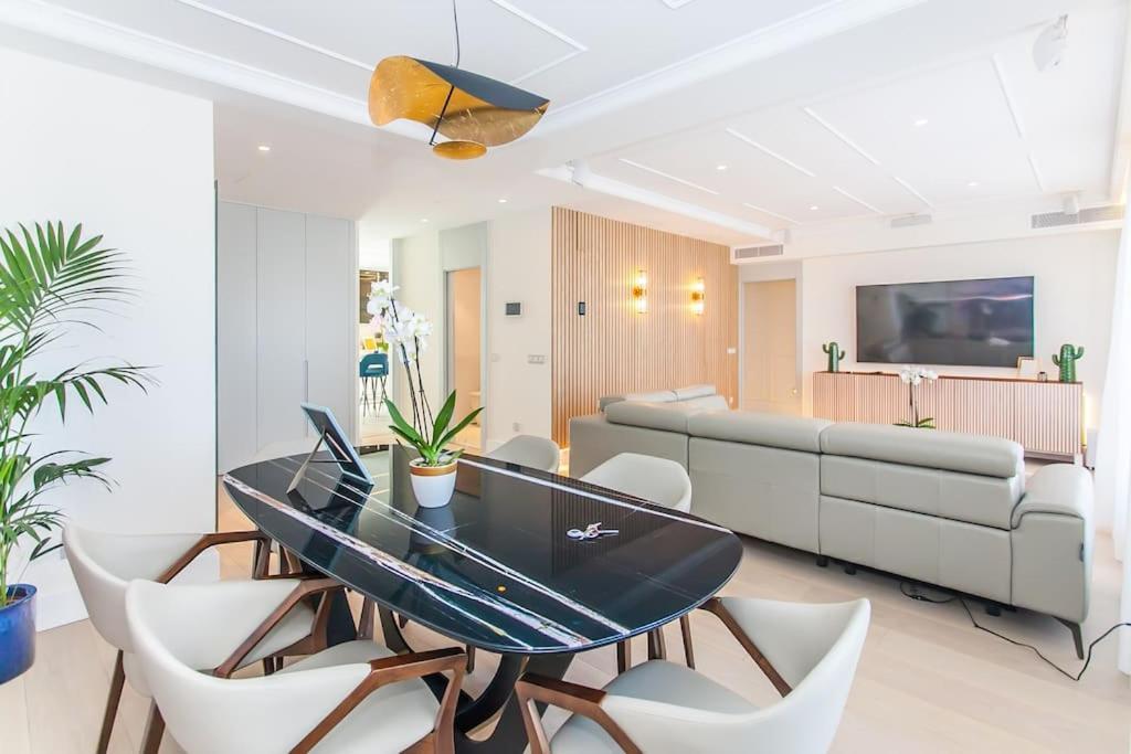 Penthouse Private Jacuzzi Castellana *