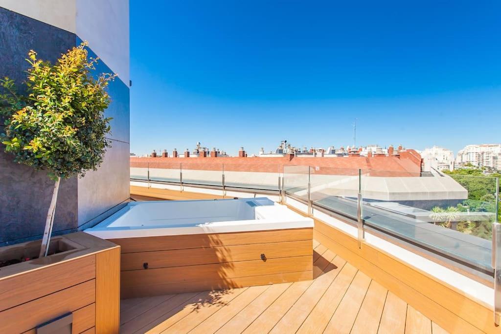 Penthouse Private Jacuzzi Castellana Madrid
