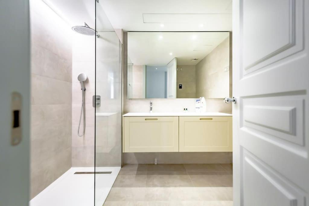 Penthouse Private Jacuzzi Castellana Madrid