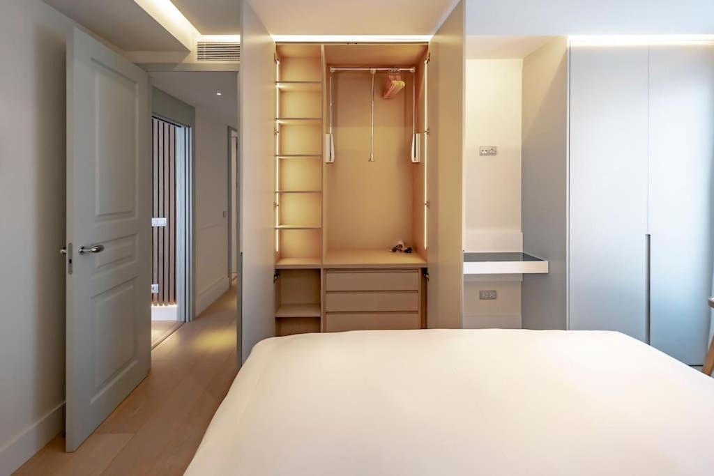 Penthouse Private Jacuzzi Castellana *
