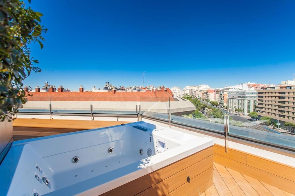 Penthouse Private Jacuzzi Castellana Apartamento