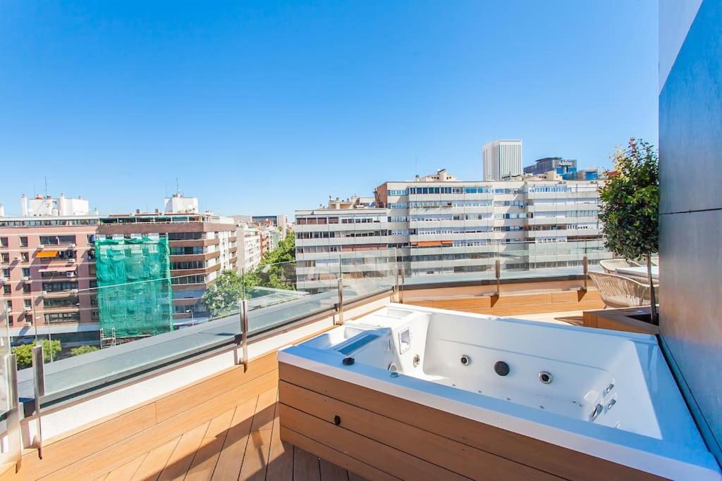 Apartamento Penthouse Private Jacuzzi Castellana