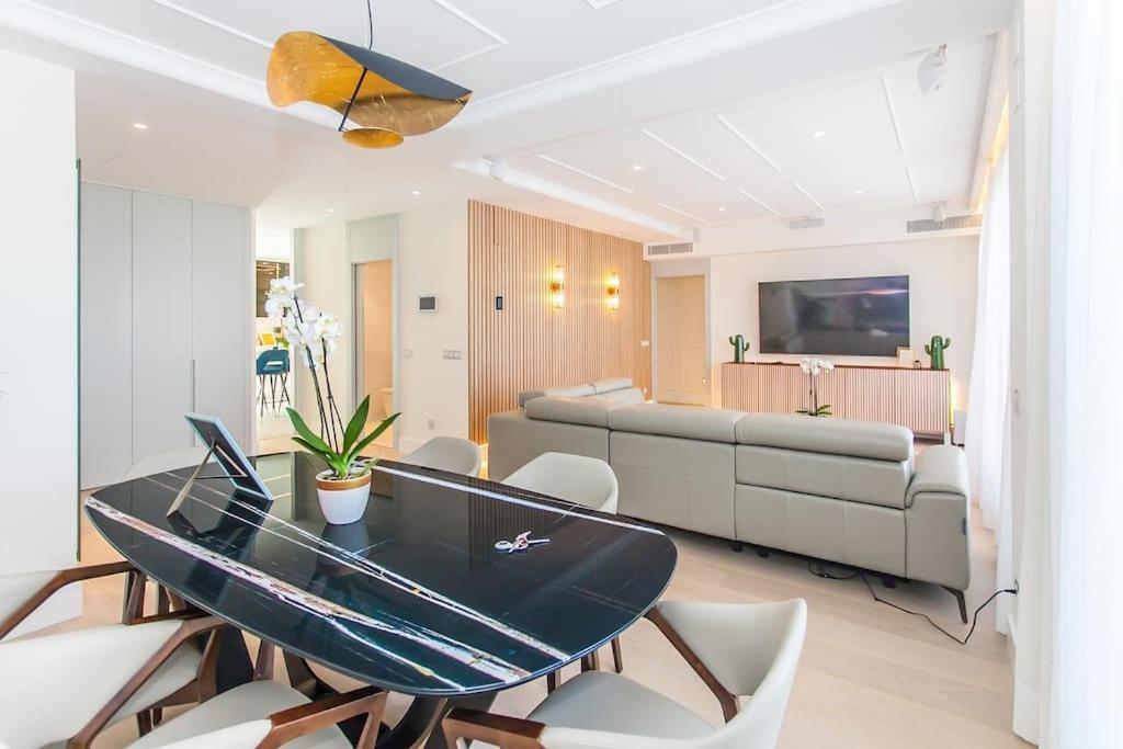 Penthouse Private Jacuzzi Castellana Apartamento *