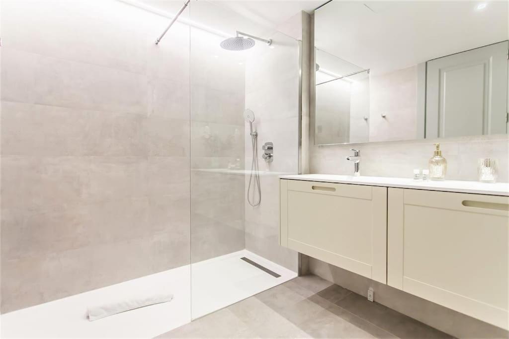 Penthouse Private Jacuzzi Castellana Apartamento
